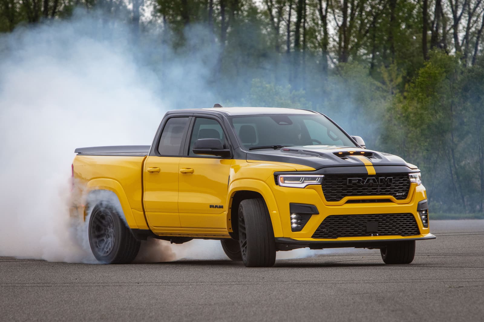 RAM 1500 SRT Rumble Bee front burnout
