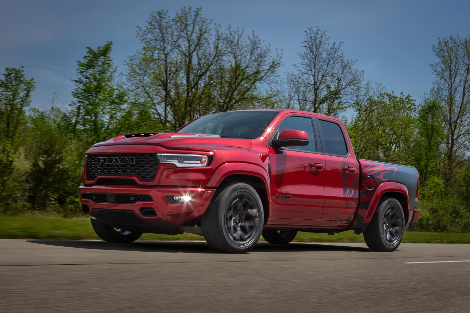 RAM 1500 Rumble Bee 392 front 3/4 red
