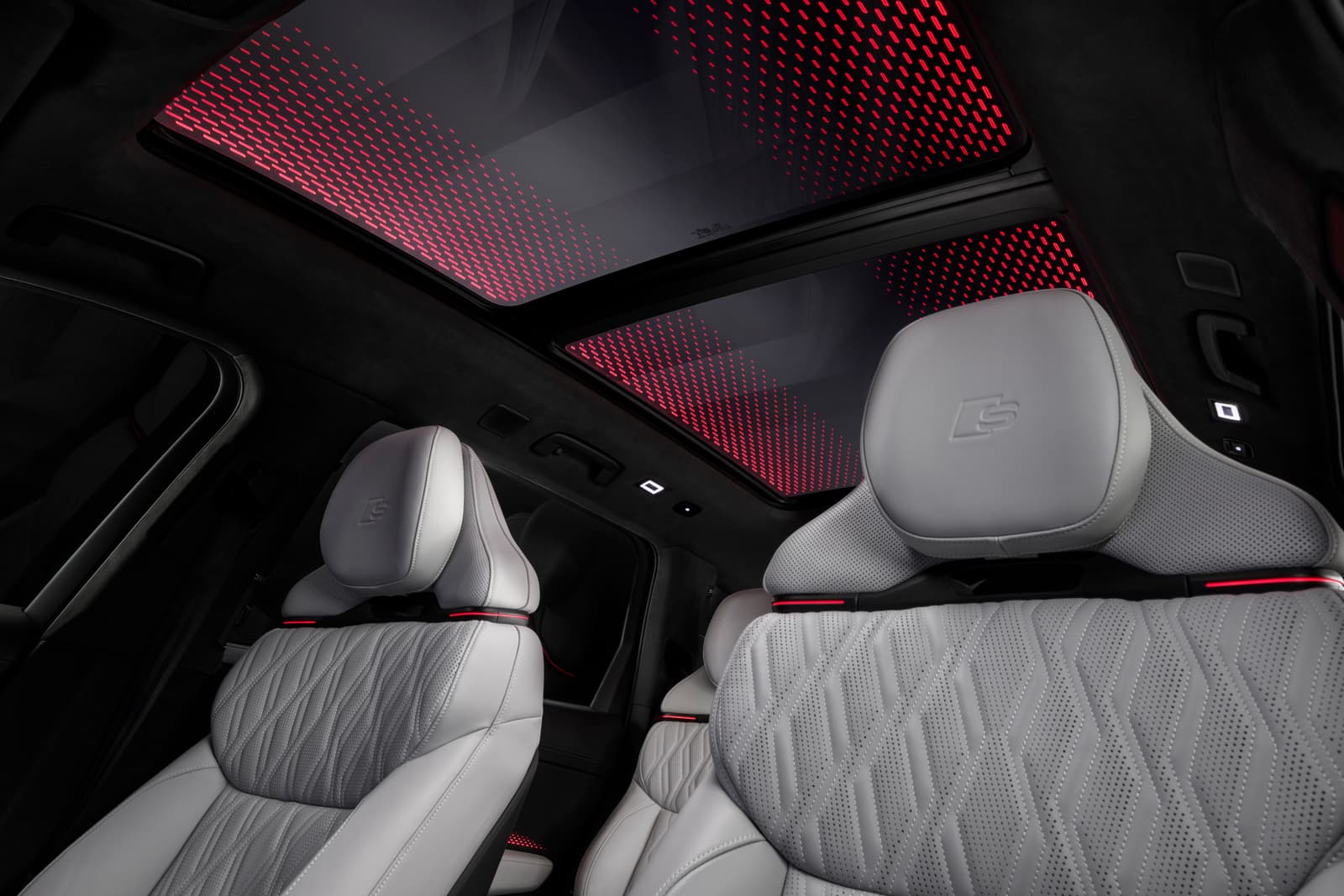 Audi Q9 ambient illumination sunroof