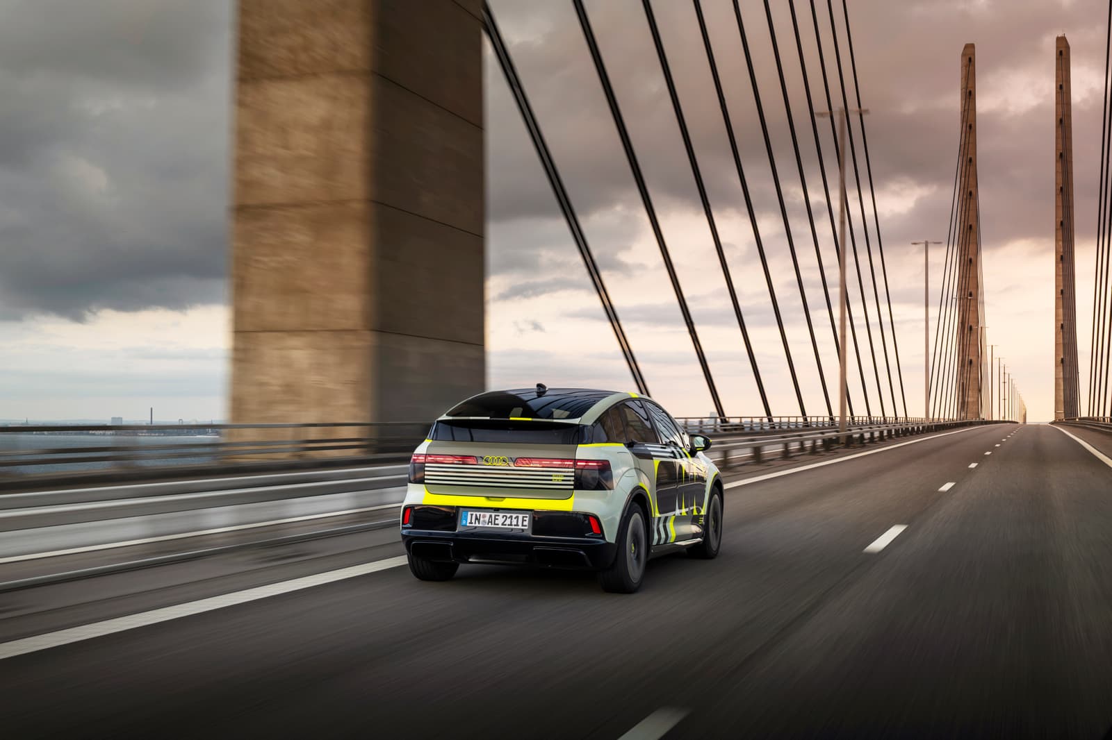 Audi A2 e-tron rear 3/4 drive 2