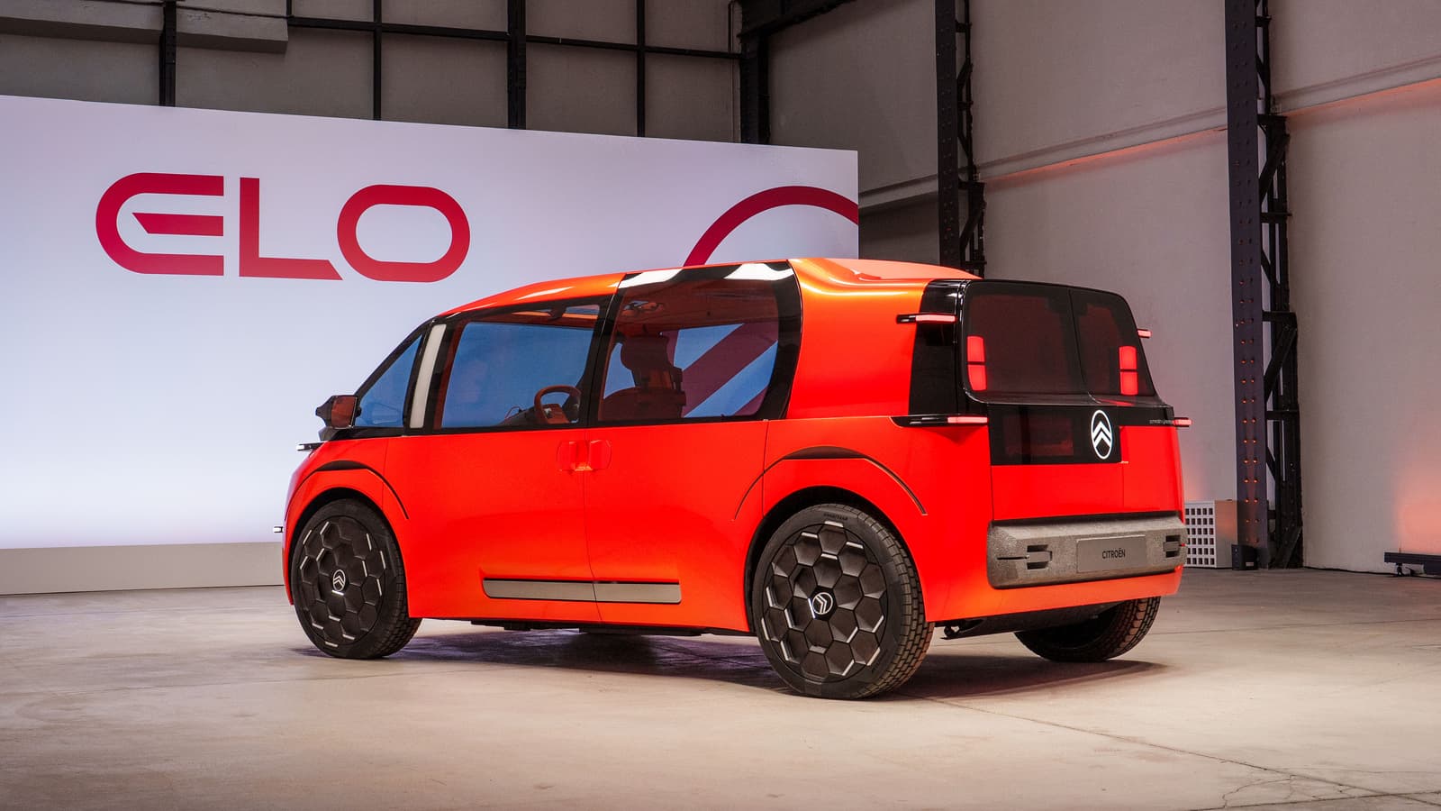 Citroen Elo rear 3/4 orange