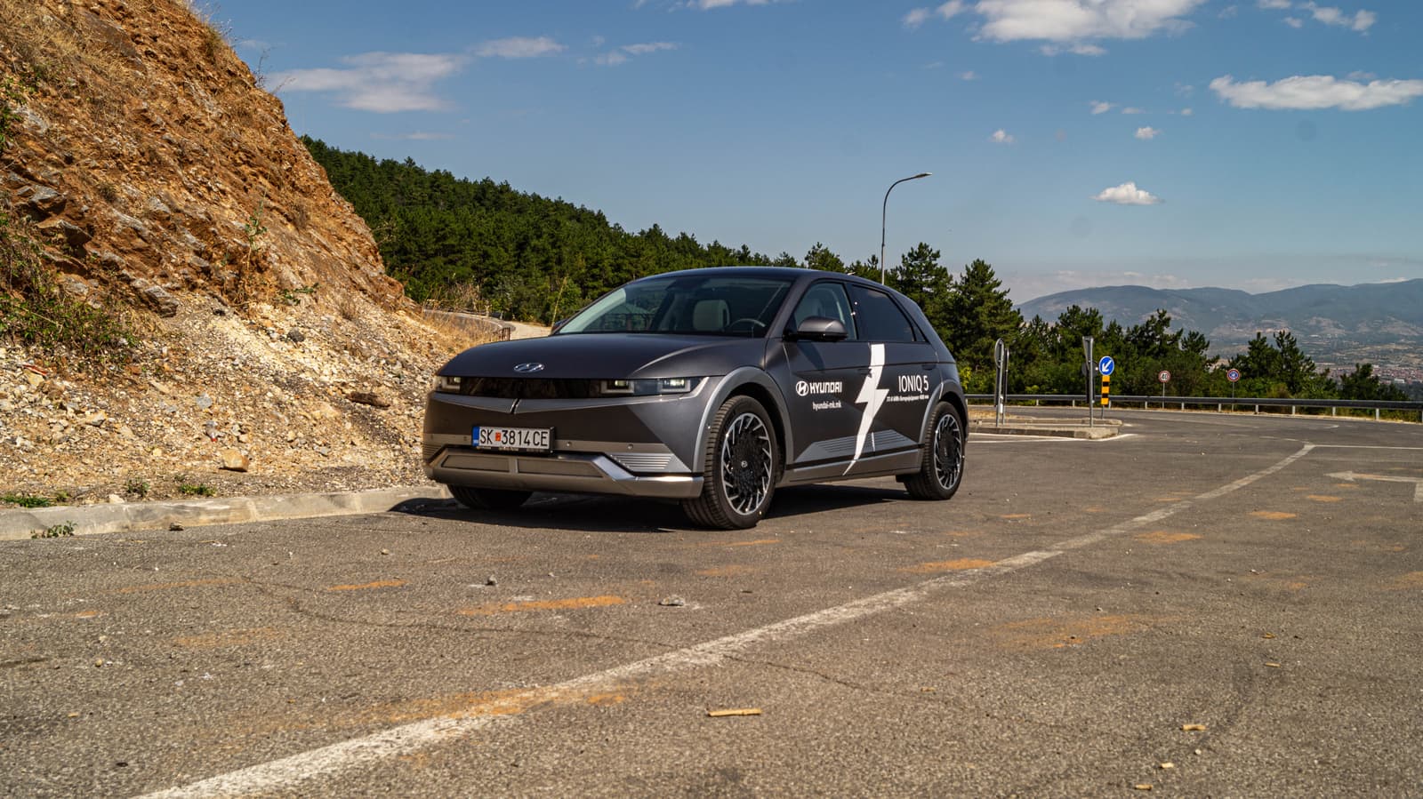 Hyundai Ioniq 42
