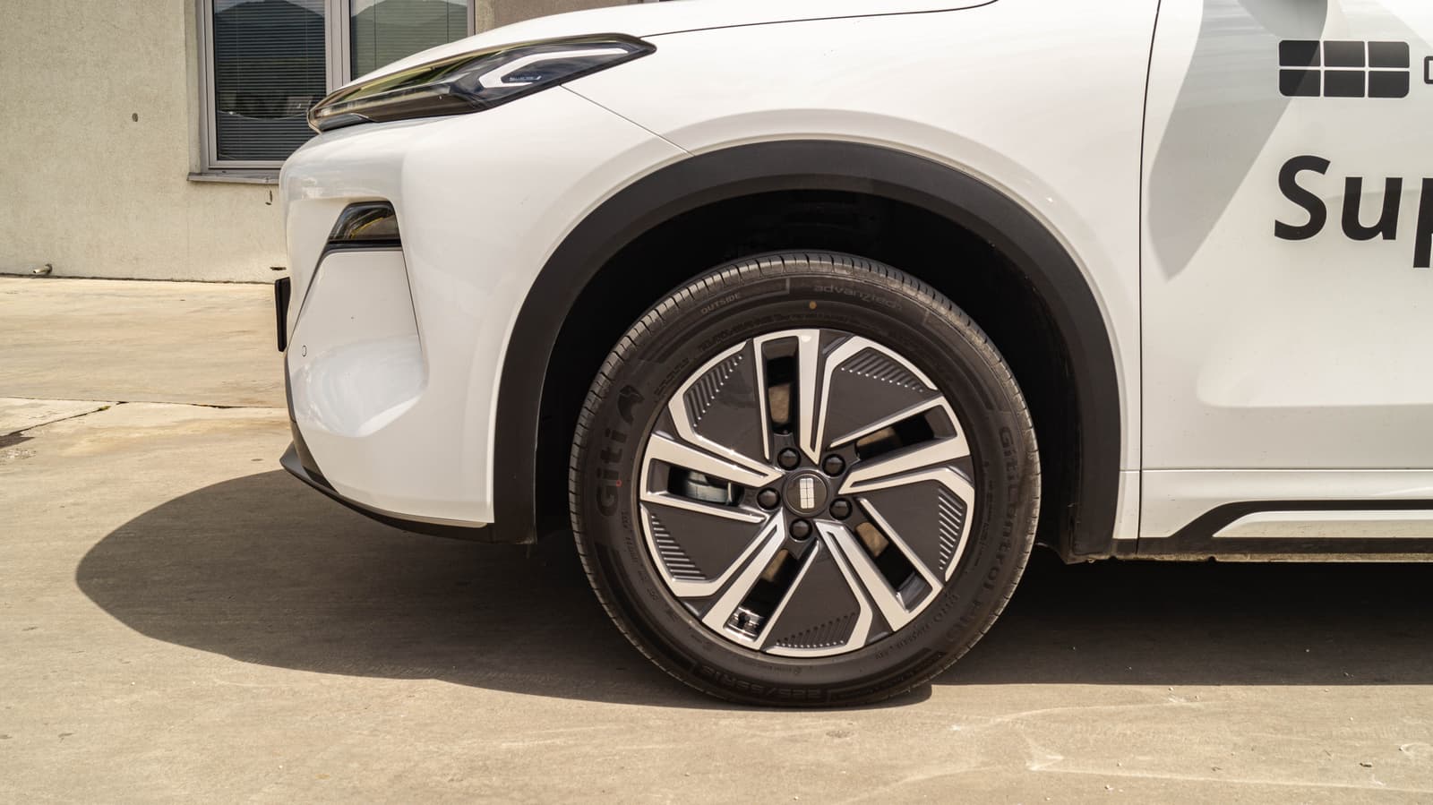 Geely Starray EM-i 11